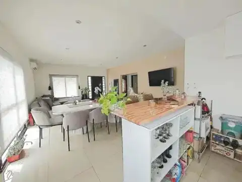 Casa en Venta al Este