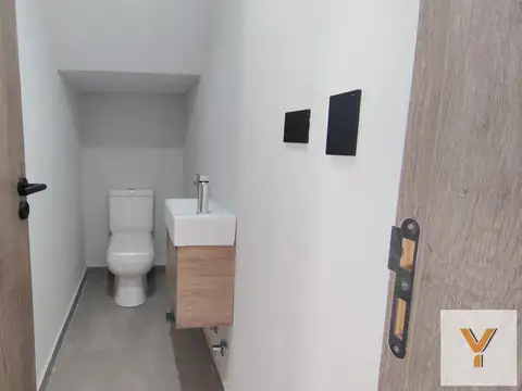 Casa en Venta - 3 Dormitorios 2 Baños - 216mts - Ituzaingó