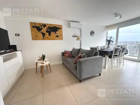 Departamento de 3 amb en Venta. Salta y Falucho. Al frente. Balcon. cochera. Baulera