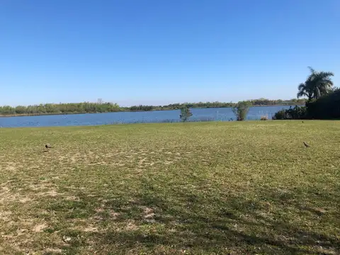 Excelente lote LAGO CENTRAL 34 mts de COSTA