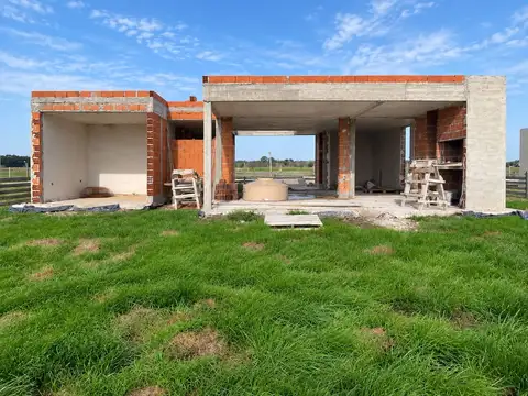 Vta Casa a terminar Fincas Joven