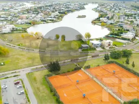 Terreno en Venta en Country Santa Rita, USD 34.900