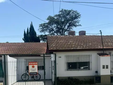 Dúplex tipo casa en venta 2 dormitorios cochera patio en José C Paz APTO CREDITO