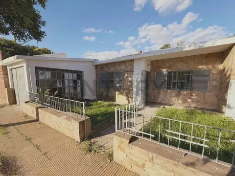 CASA 2 DORMITORIOS V.G.GALVEZ