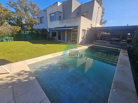 Casa en Venta de 4 dormitorios