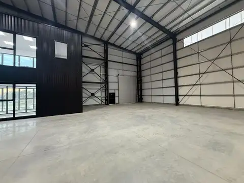 ALQUILER NAVE IND POLO VARELA PITEC II LOTE 3800M2