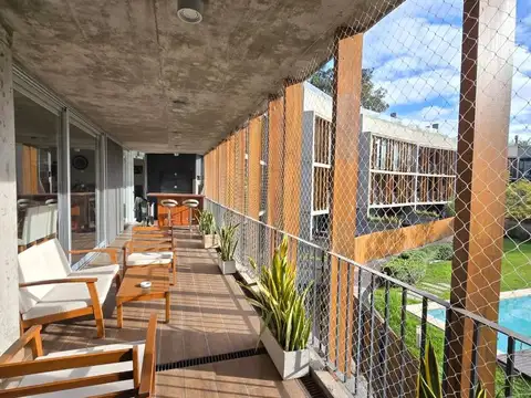 Departamento de 3 dormitorios en venta OM Punta Chica