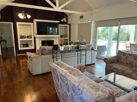 Casa en Venta al Este