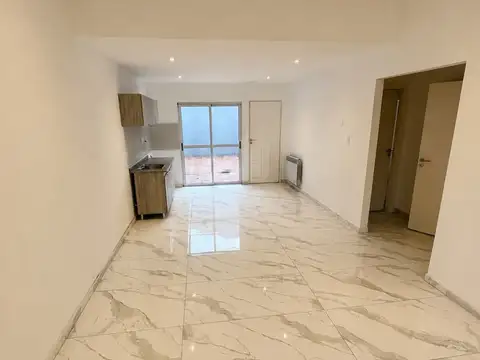 Chalet en venta 3 ambientes en PH con cochera y patio - Zona HPC | Chauvín