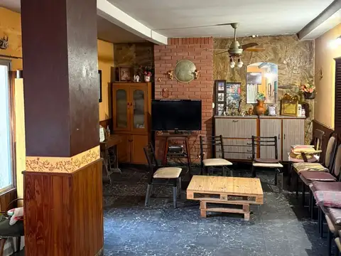 Departamento 5 ambientes con 2 baños