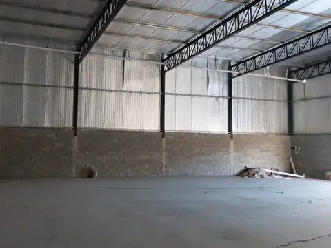 Galpon en Alquiler 18  mts Fondo