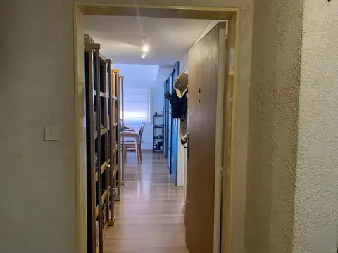Lambaré 1000, Piso 9