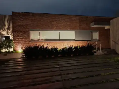 Casa en Alquiler - 1 Dormitorio 2 Baños - 160mts - Mar Del Plata