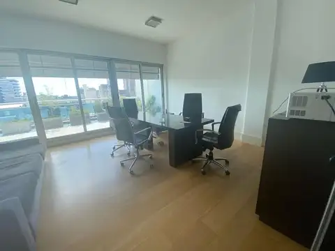 Oficina en Alquiler en Centro, USD 2.500