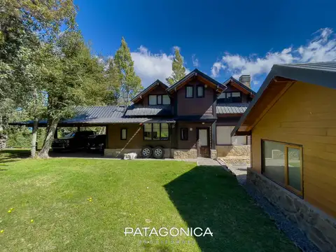 CASA 148m2 EN LOTE DE 901m2 + QUINCHO 50M2. LOMAS DE CORRENTOSO