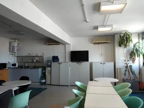 Oficina Monoambiente con 2 baños