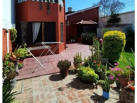 Carlos Pellegrini 400