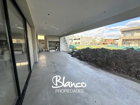 Lagoon Pilar 1100