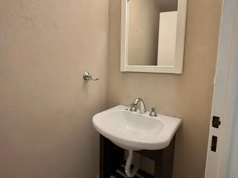 Departamento en Alquiler en San Isidro Vías / Rolon, $ 1.150.000