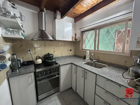 Casa 5 ambientes con 1 baño