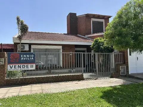 Casa céntrica en Campana