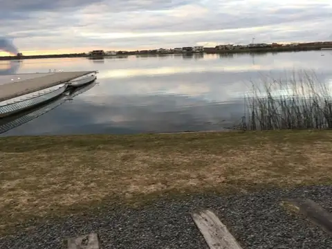 Venta de Lote en Puertos del Lago - Acacias, Escobar