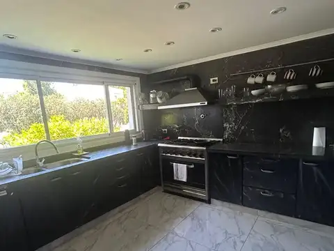 Casa en Alquiler Temporal en Tortugas Country Club, USD 5.000