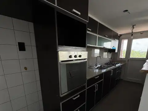 Departamento 4 ambientes con 2 baños