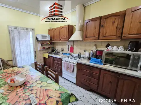 Depto Tipo Casa 6 ambientes con 2 baños