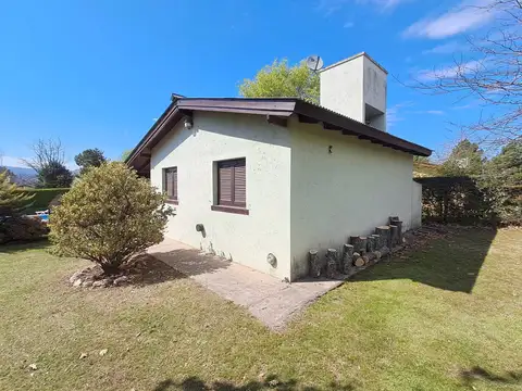 2 cabañas en venta, con pileta. Los Reartes.