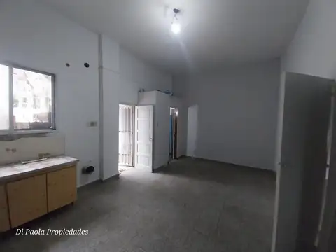 Depto Tipo Casa en Alquiler de 2 dormitorios