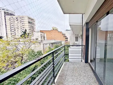 VENTA SEMIPISO 4AMB BELGRANO 80MTS BALCON FRENTE