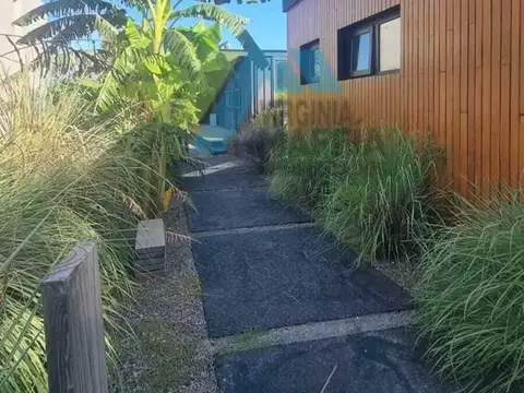 Casa 5 ambientes con 5 baños