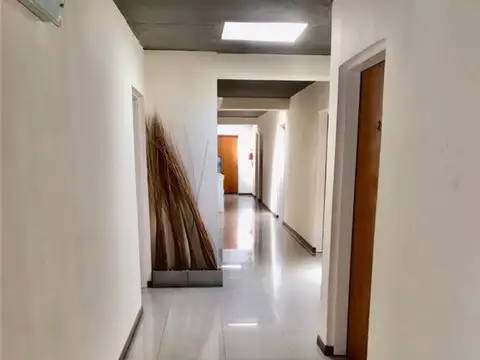 Oficina en Venta con 1 cochera