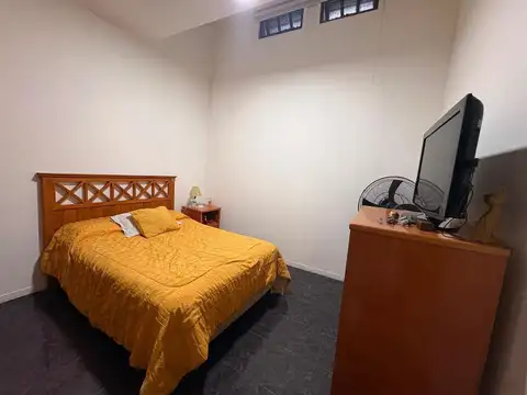 Depto Tipo Casa en Venta en Bernal Oeste, USD 62.000