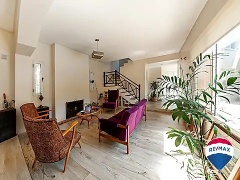 CASA 4 AMB EN VENTA EN GENERAL RODRIGUEZ PILETA