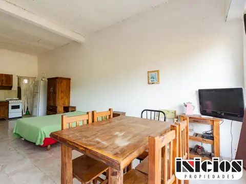 2 Locales y 2 Dptos a Terminar: Yrigoyen N° 2927 - Nueva Atlantis - C1041