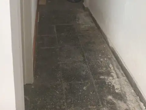 Se alquila local en San Justo