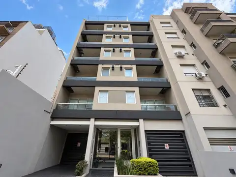Departamento 2 ambientes en excelente ubicación y estado