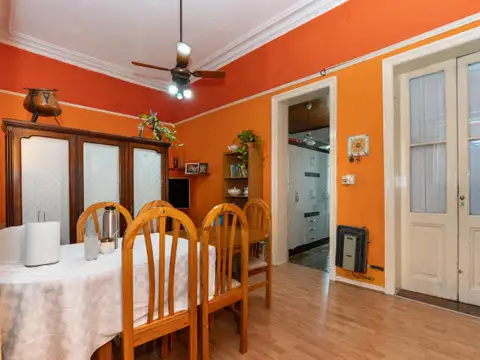 Chacabuco 243 , Piso 3