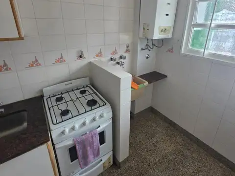 Departamento 2 ambientes 45m2 al frente balcon