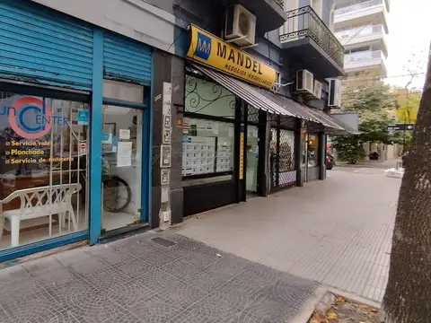 SIN EXPENSAS  Local de 2 plantas en Belgrano "R"