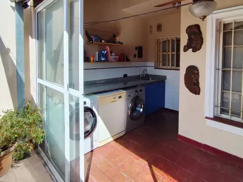 Depto Tipo Casa 4 ambientes con 2 baños