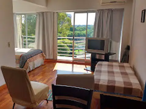 av Luis Maria Campos 100