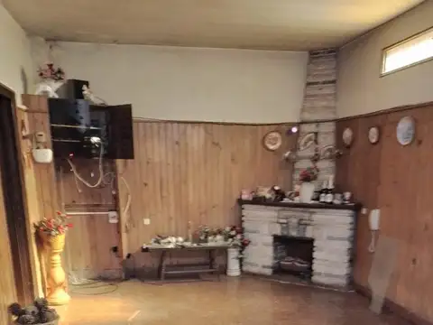 Casa 4 ambientes con 1 baño