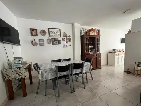 MANUEL CASTRO 1100