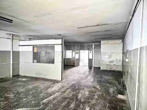VENTA AMPLIO LOCAL COMERCIAL CÉNTRICO