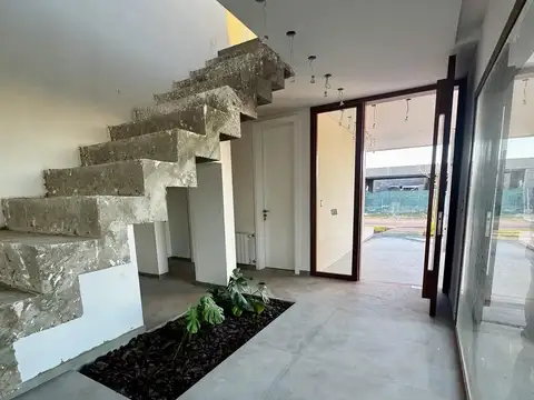 Casa en Venta en Vida, USD 720.000