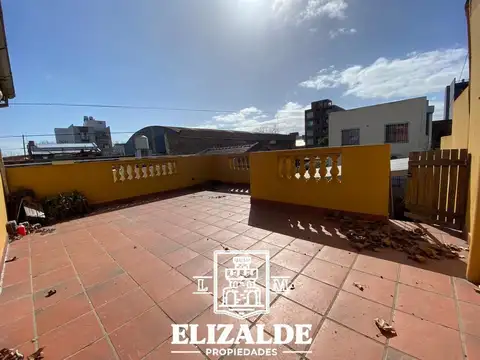 Depto Tipo Casa en Alquiler de Monoambiente