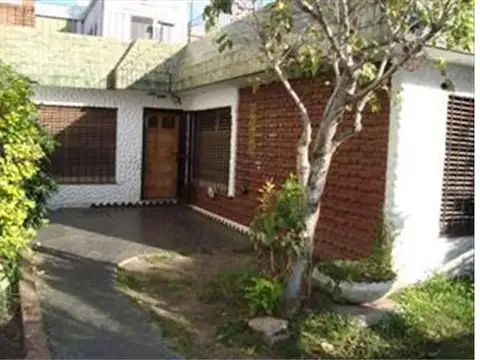 J Marmol 2800